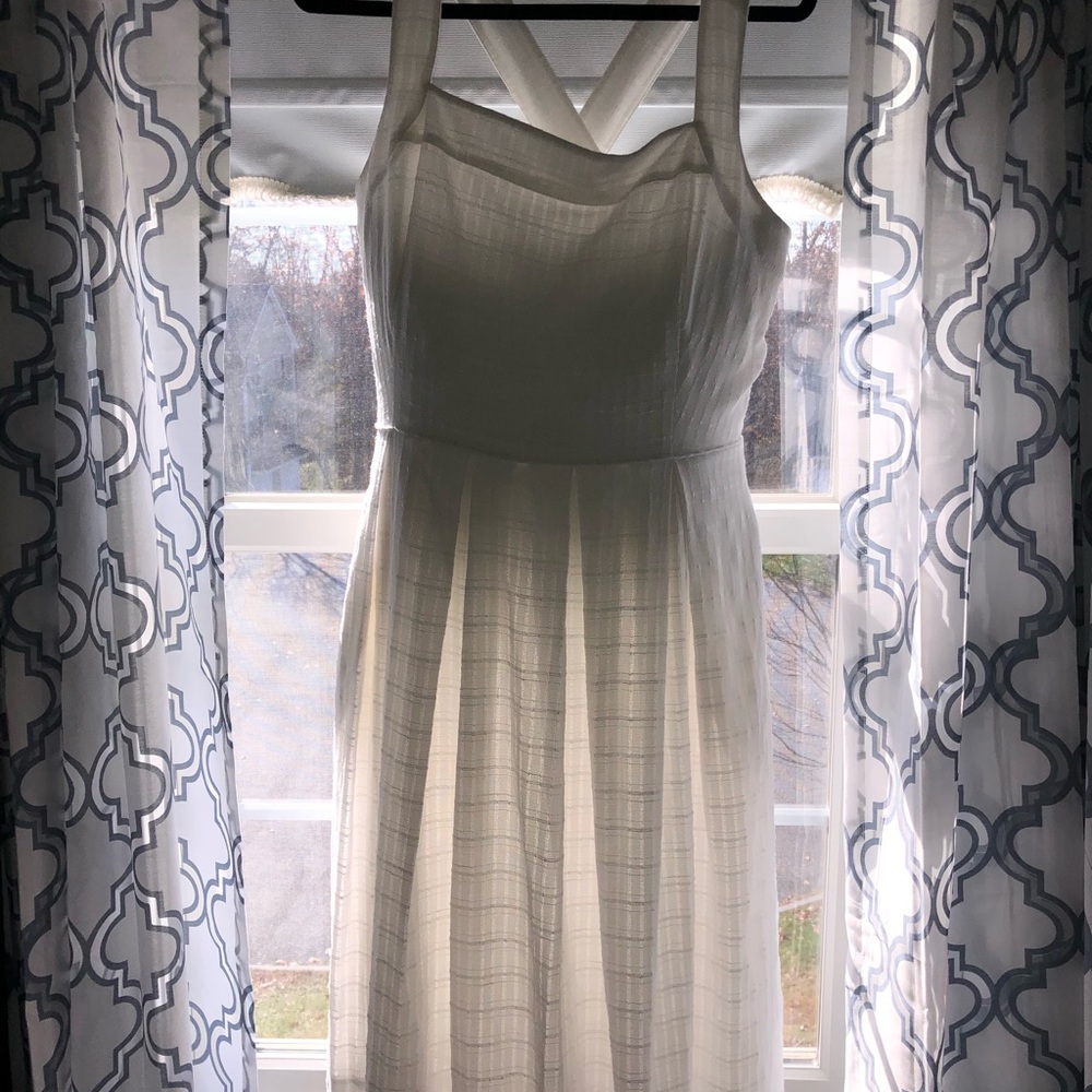 Tahari Arthur s Levine SZ 12 back straps cross